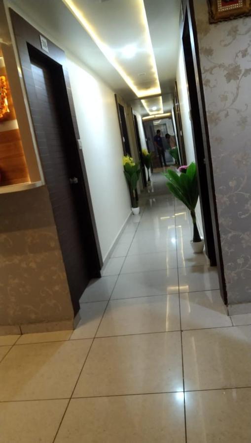 Hotel Atlanta Ahmadábád Kültér fotó